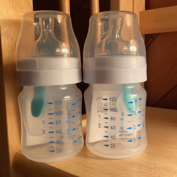 never used Philips Avent bottles. - Picture 2 of 2
